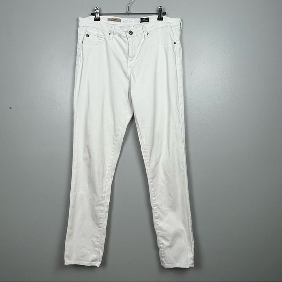 Ag Adriano Goldschmied Denim - Adriano Goldschmied white The Prima mid-rise cigarette pants, size 31.